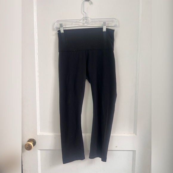 Lululemon Wunder Under Crop (Hi-Rise) *Full-On Luxtreme 21" Size 4 Black - Picture 1 of 2